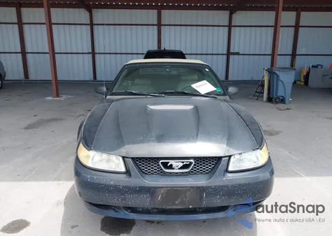 2000 Ford Mustang z USA, uszkodzony, nr VIN 1FAFP4444YF228124